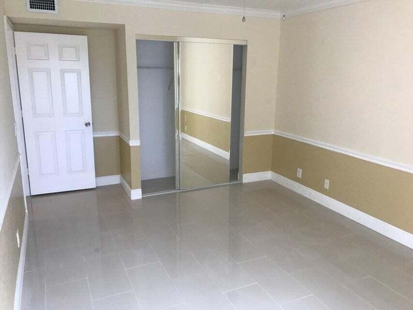 4356 Hazel Avenue, Unit C Palm Beach Gardens, FL 33410 - Photo 12 of 16