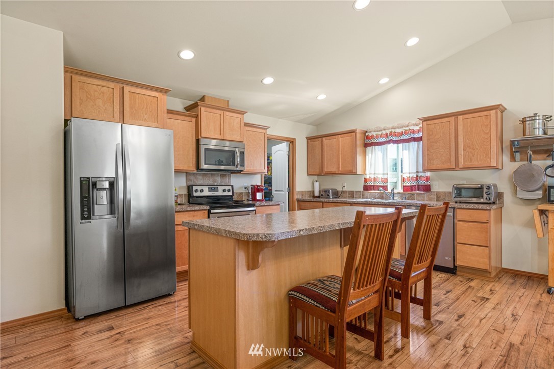 16 Ridgetop Lane Elma, WA 98541 - Photo 4 of 24 Gallery Image 4