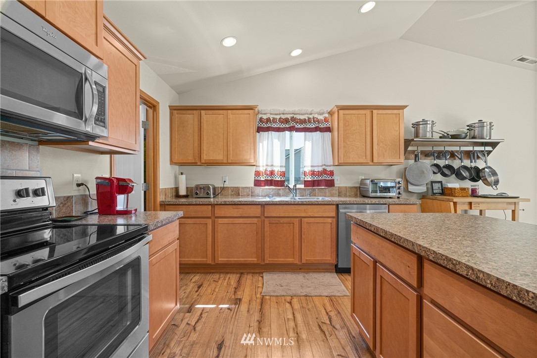 16 Ridgetop Lane Elma, WA 98541 - Photo 5 of 24 Gallery Image 5