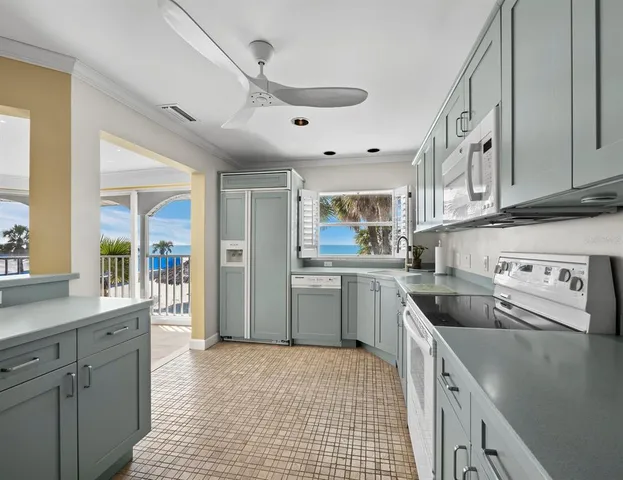 $1,348,000 | 1336 Benjamin Franklin Drive, Unit 2A, Sarasota, FL 34236