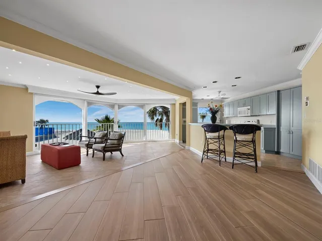 $1,348,000 | 1336 Benjamin Franklin Drive, Unit 2A, Sarasota, FL 34236