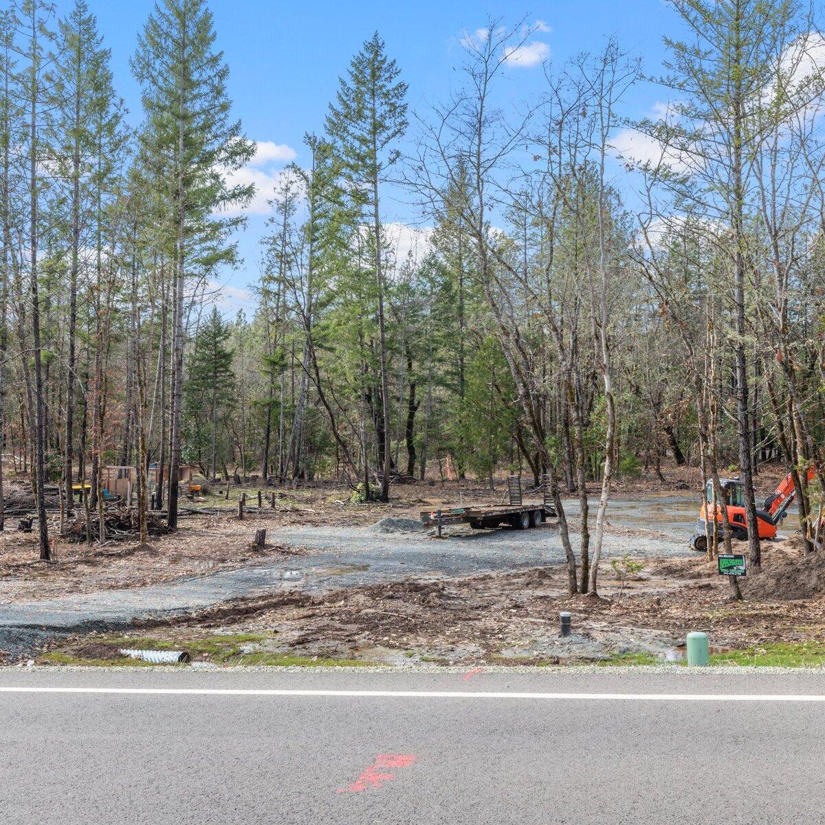 1442 Ellison Loop Merlin, OR 97532 - Photo 13 of 14 14-custom-WCIL0007