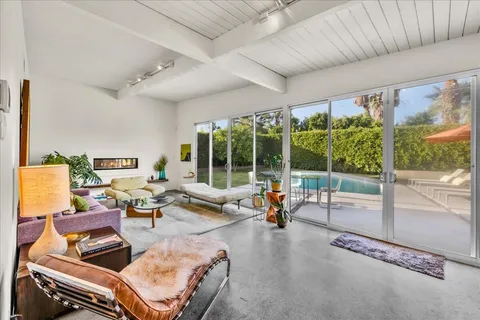 $1,199,000 | 566 East Lindsey Drive, Palm Springs, CA 92262