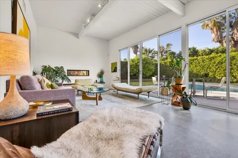 $1,199,000 | 566 East Lindsey Drive, Palm Springs, CA 92262