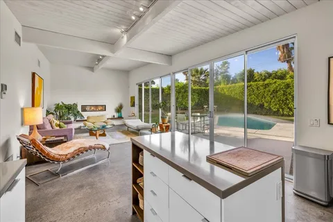 $1,199,000 | 566 East Lindsey Drive, Palm Springs, CA 92262