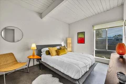 $1,199,000 | 566 East Lindsey Drive, Palm Springs, CA 92262