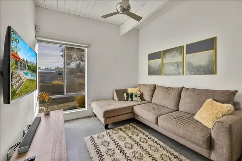 $1,199,000 | 566 East Lindsey Drive, Palm Springs, CA 92262