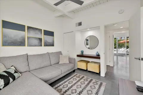 $1,199,000 | 566 East Lindsey Drive, Palm Springs, CA 92262
