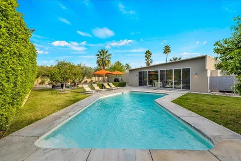 $1,199,000 | 566 East Lindsey Drive, Palm Springs, CA 92262