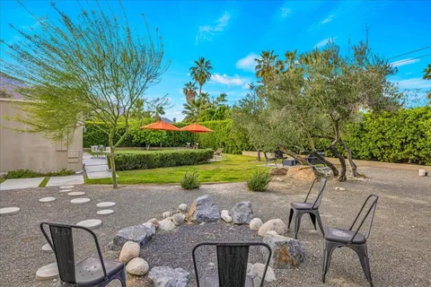 $1,199,000 | 566 East Lindsey Drive, Palm Springs, CA 92262