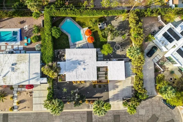 $1,199,000 | 566 East Lindsey Drive, Palm Springs, CA 92262
