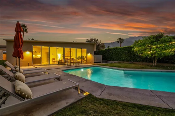 $1,199,000 | 566 East Lindsey Drive, Palm Springs, CA 92262