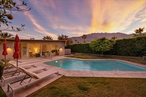 $1,199,000 | 566 East Lindsey Drive, Palm Springs, CA 92262