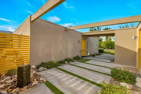 $1,199,000 | 566 East Lindsey Drive, Palm Springs, CA 92262
