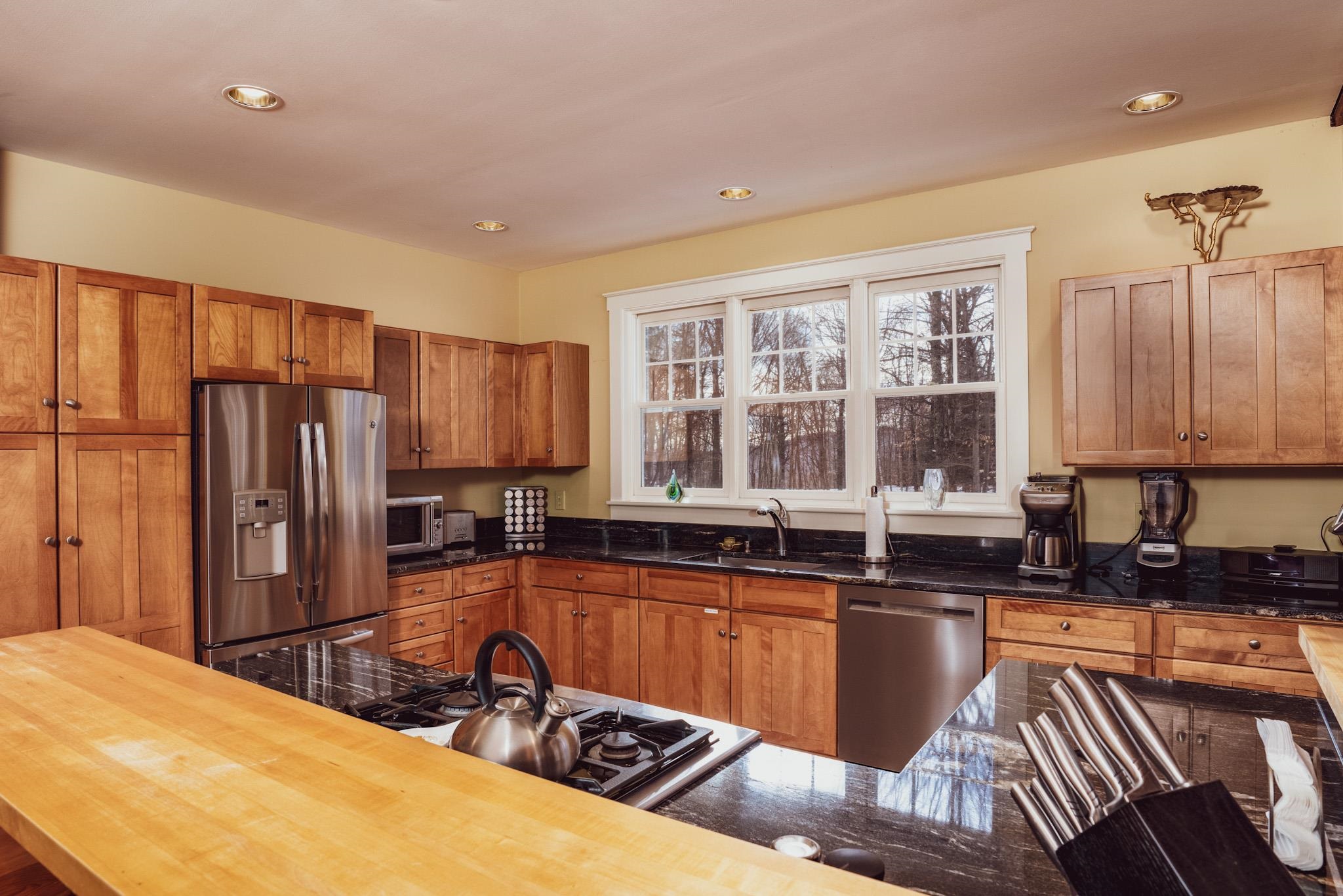 329 Thomas Pasture Road Stowe, VT 05672 - Photo 17 of 39 Gallery Image 17