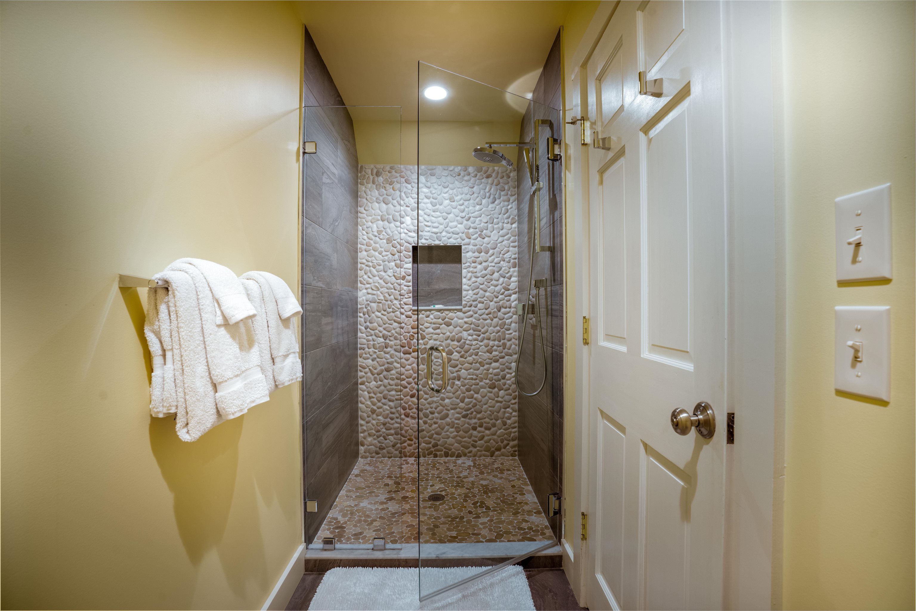 329 Thomas Pasture Road Stowe, VT 05672 - Photo 30 of 39 Gallery Image 30