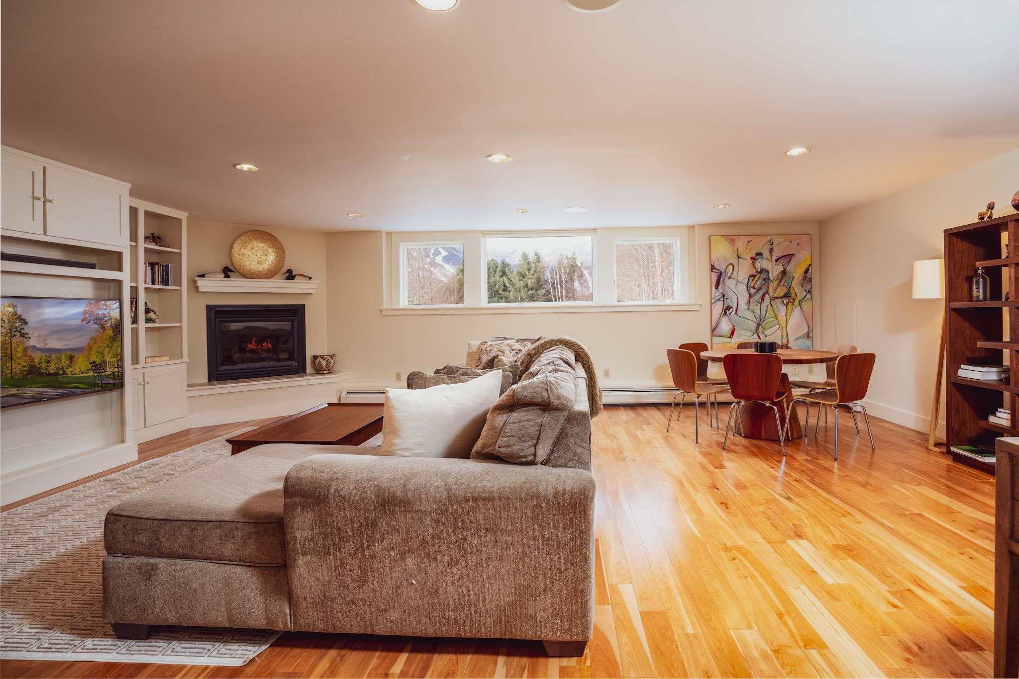 329 Thomas Pasture Road Stowe, VT 05672 - Photo 31 of 39 Gallery Image 31