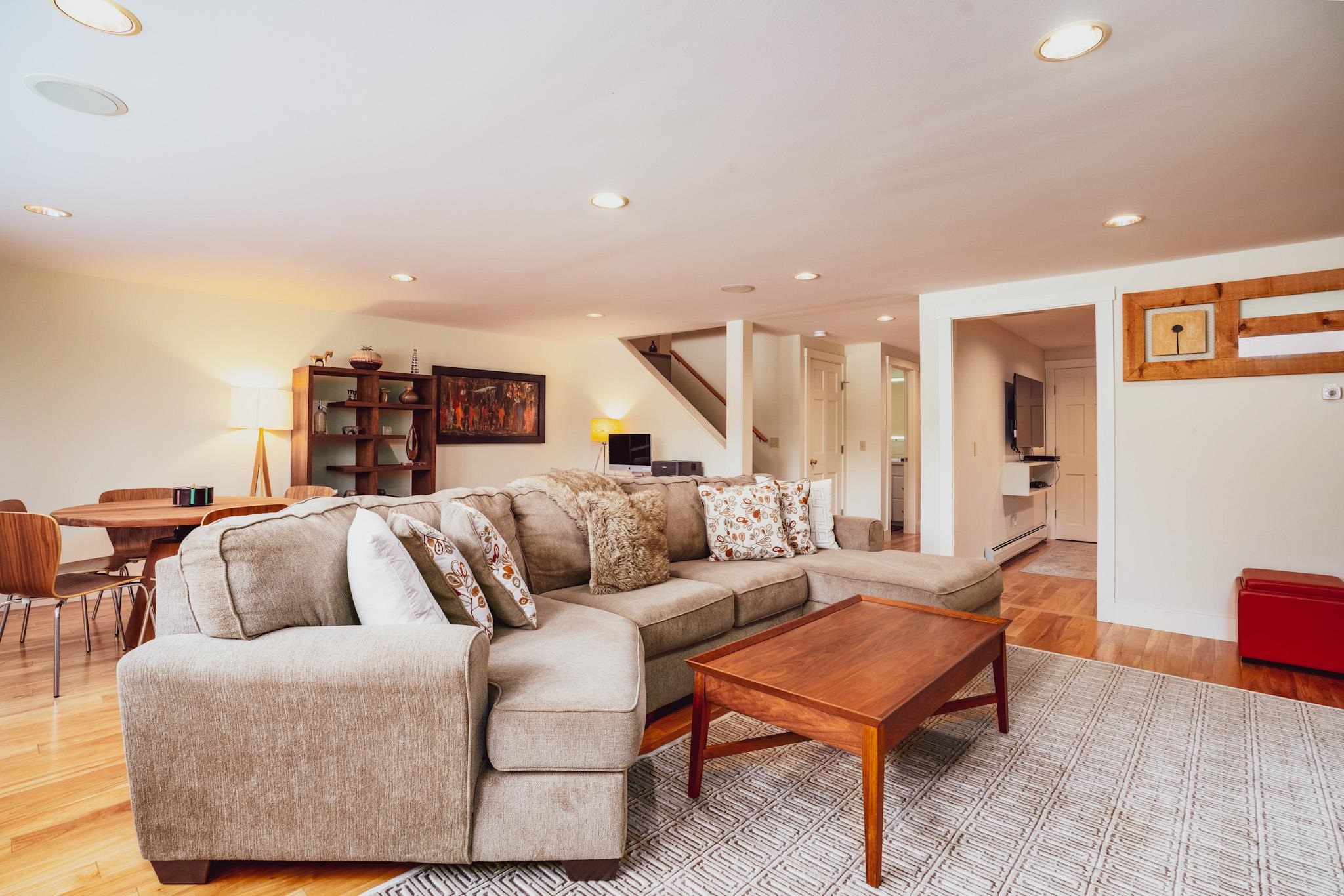 329 Thomas Pasture Road Stowe, VT 05672 - Photo 34 of 39 Gallery Image 34