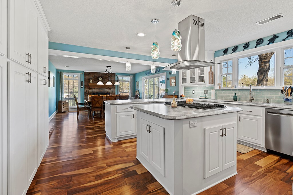 104 Cove Road Greenwood, SC 29646 - Photo 8 of 36 Gallery Image 8