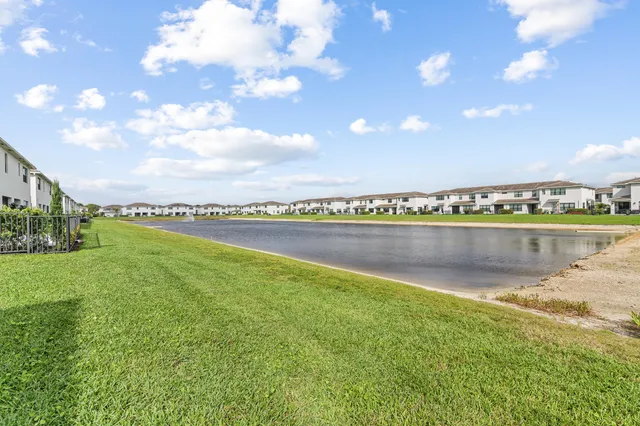 $574,900 | 8667 Corvus Drive, Lake Worth, FL 33467