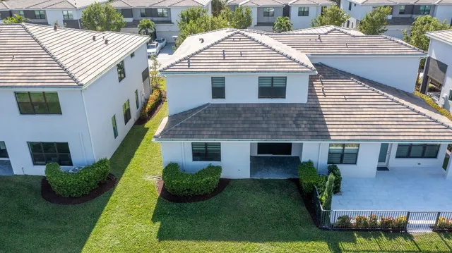 $574,900 | 8667 Corvus Drive, Lake Worth, FL 33467