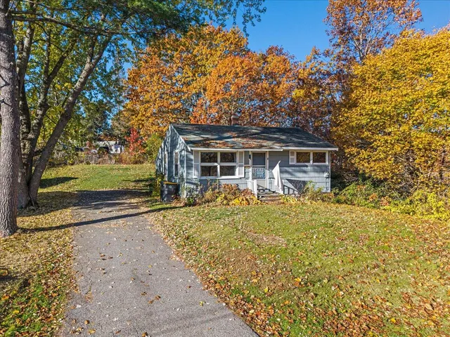 $300,000 | 6 Rose Hill Way, Scarborough, ME 04074