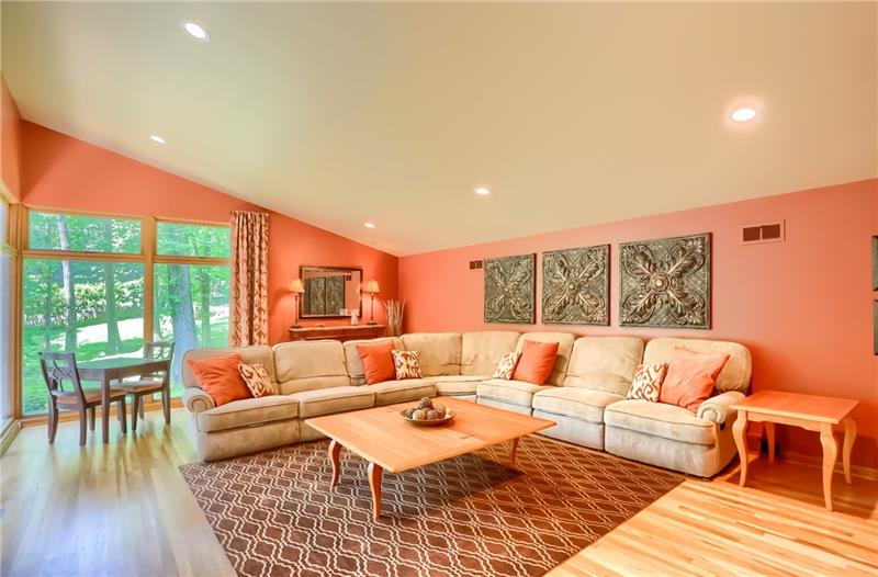 458 Ryndwood Road Pittsburgh, PA 15237 - Photo 7 of 25 Huge Living room with lots of natural light and vaulted ceiling