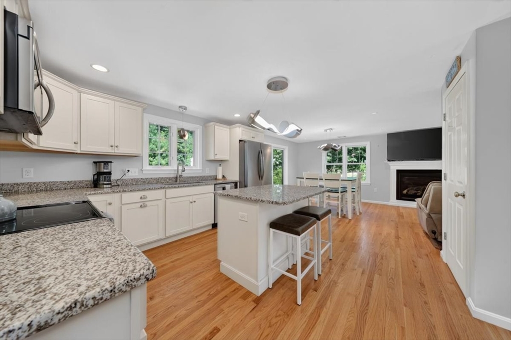 73 Ring Road Kingston, MA 02364 - Photo 12 of 34