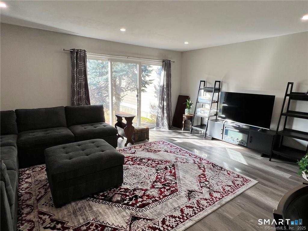 47 Olcott Way, Unit 47 Ridgefield, CT 06877 - Photo 1 of 7