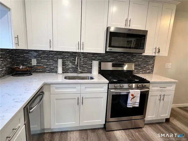 $2,400 | 47 Olcott Way, Unit 47, Ridgefield, CT 06877