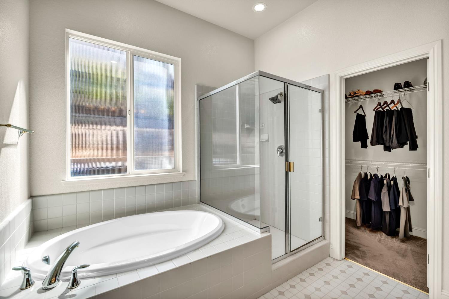 2202 Acorn Ridge Court Folsom, CA 95630 - Photo 28 of 36 Gallery Image 28