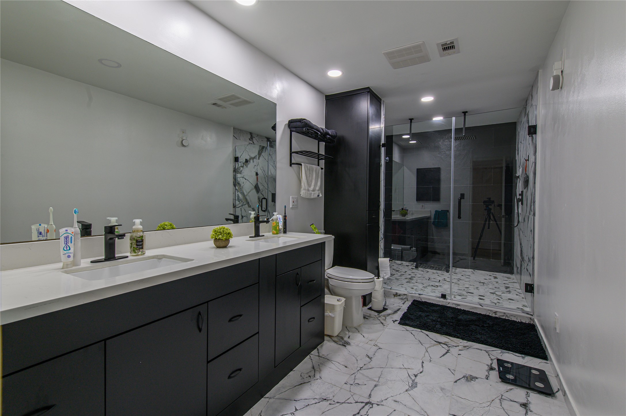 5614 Innsbruck Street Bellaire, TX 77401 - Photo 18 of 22