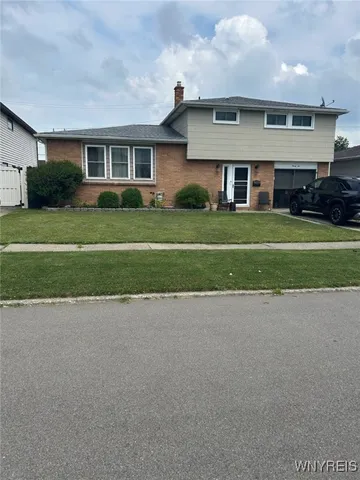 $327,500 | 36 Angela Lane, Cheektowaga, NY 14225