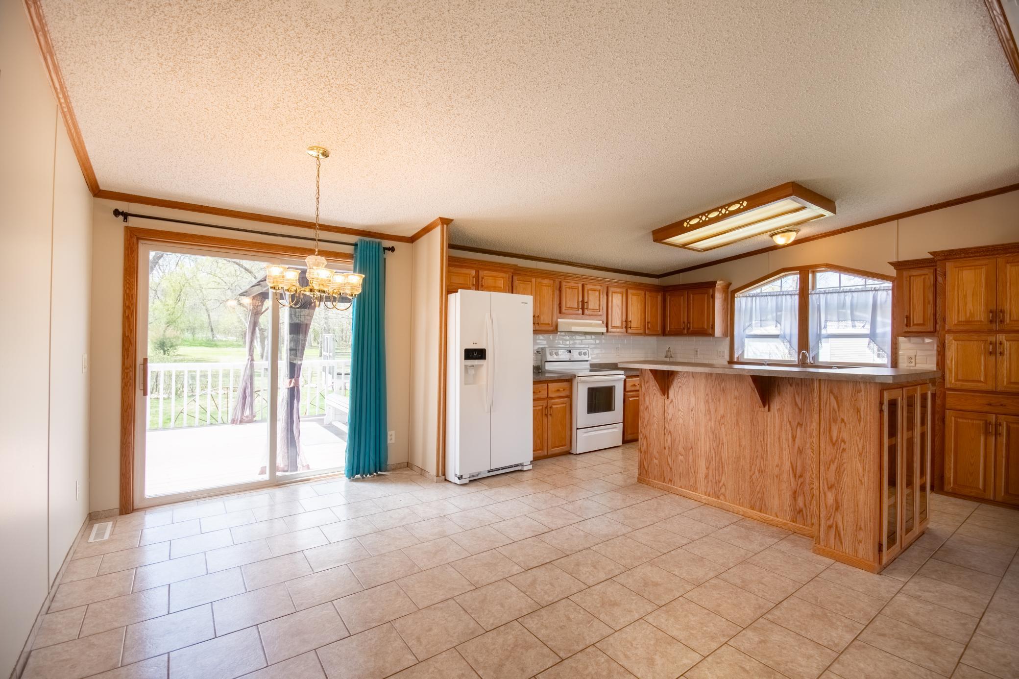 220 Birch Avenue Alexandria, MN 56308 - Photo 11 of 31