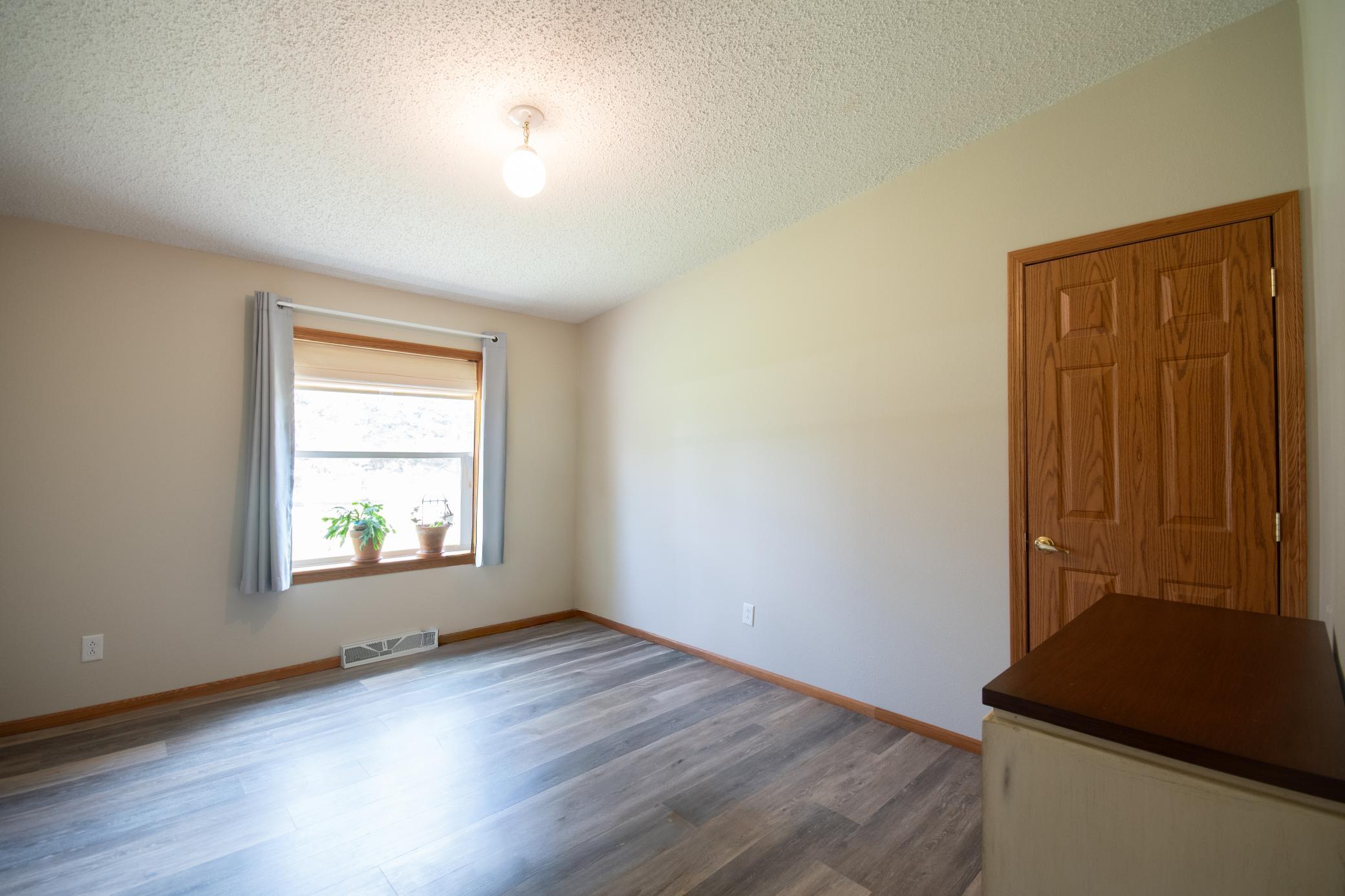 220 Birch Avenue Alexandria, MN 56308 - Photo 18 of 31
