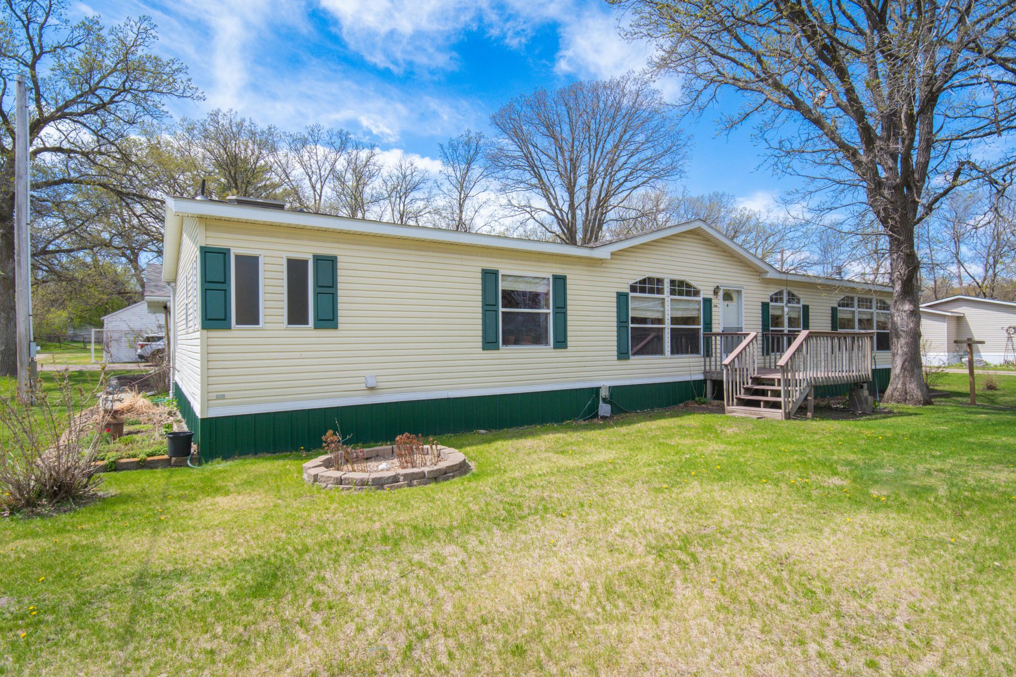 220 Birch Avenue Alexandria, MN 56308 - Photo 8 of 31
