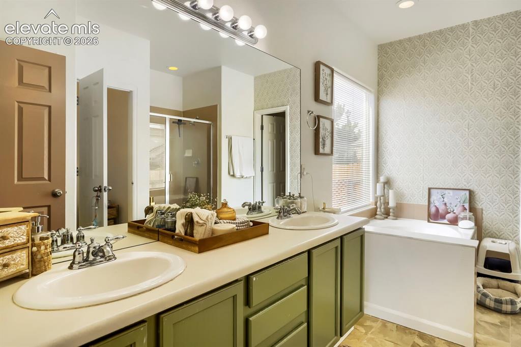 8939 Kingston Heath Road Peyton, CO 80831 - Photo 16 of 31 5 Piece Bathroom