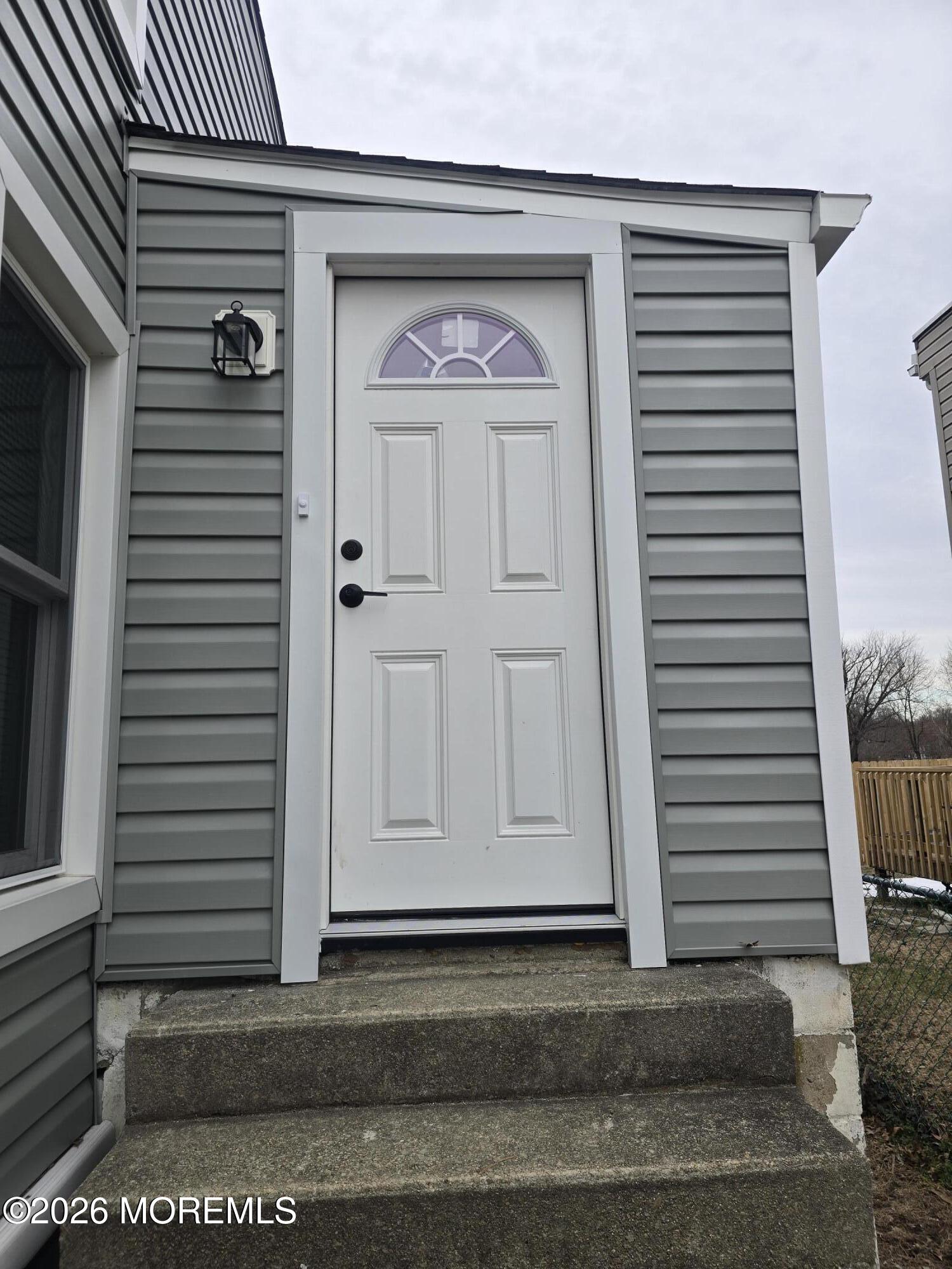 14 Lakewood Road, Unit B New Egypt, NJ 08533 - Photo 2 of 8 1000018453