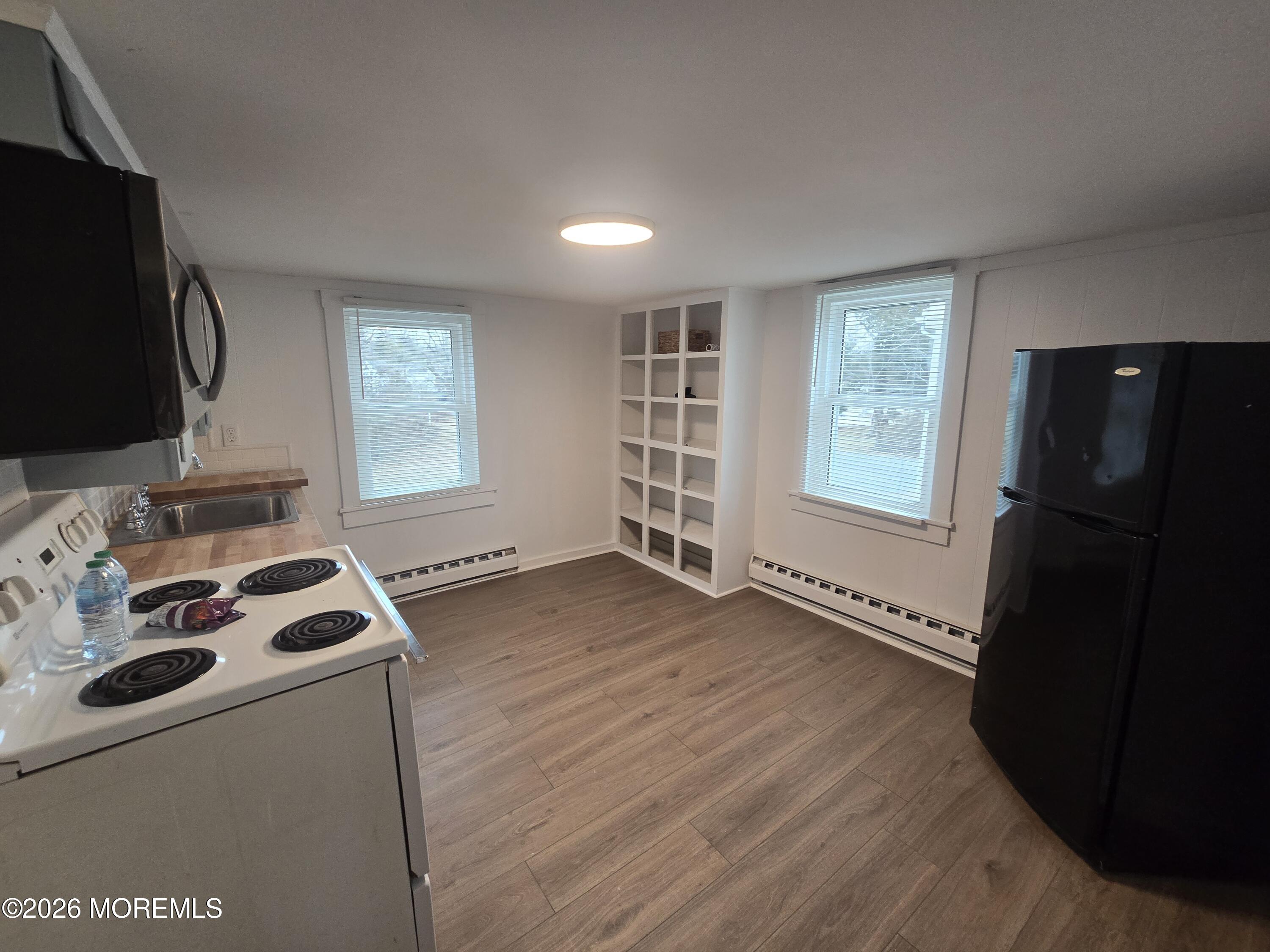 14 Lakewood Road, Unit B New Egypt, NJ 08533 - Photo 3 of 8 1000018465