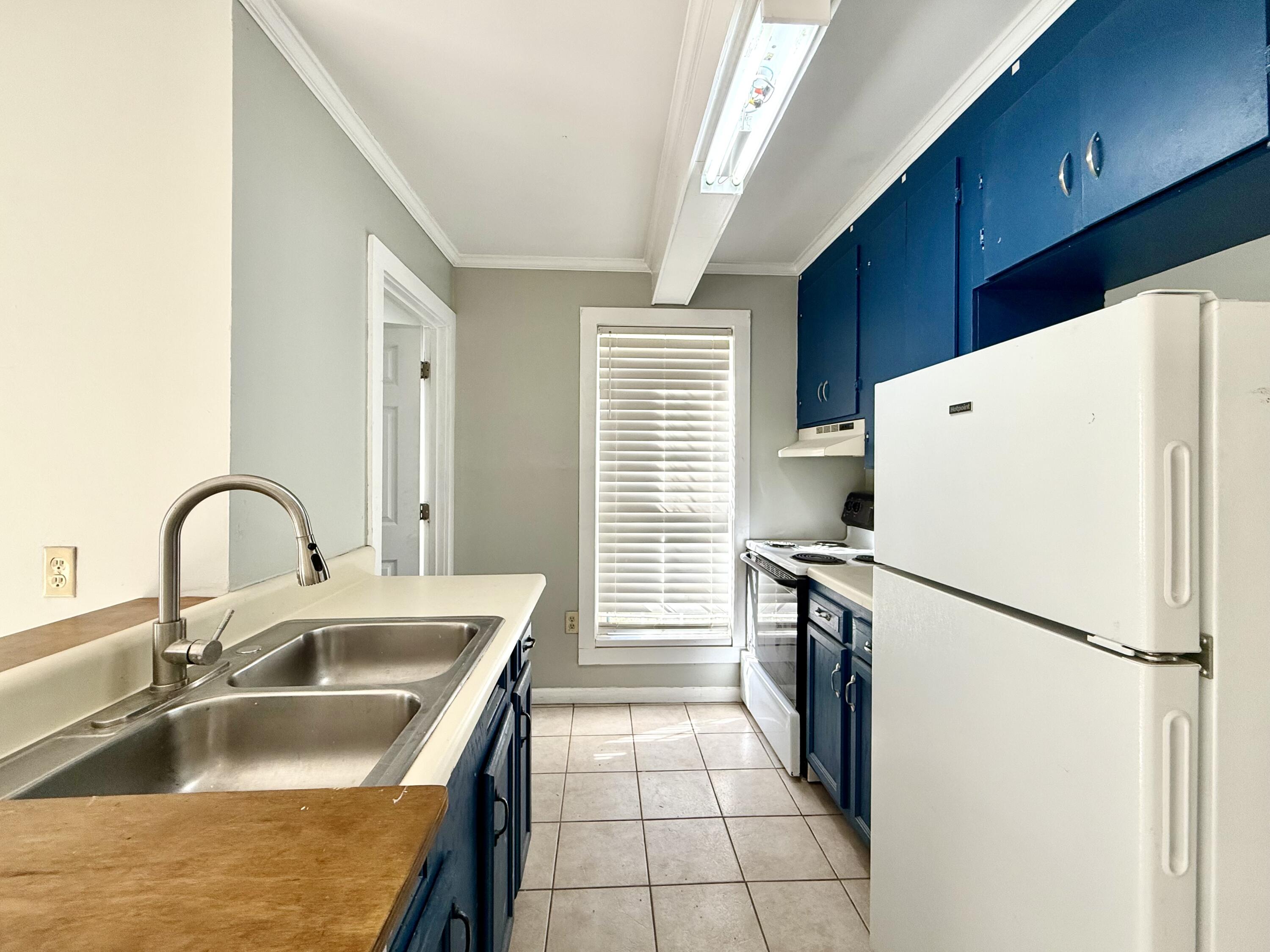 1618 Pinecrest Road, Unit B Charleston, SC 29407 - Photo 3 of 12 IMG_8137