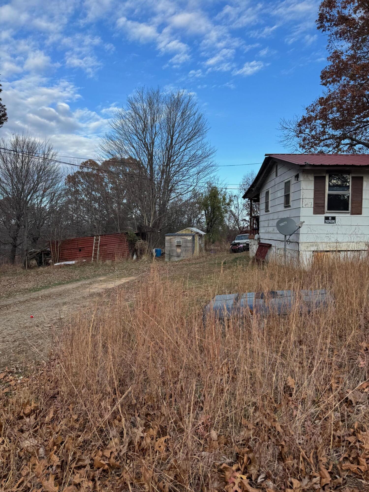 1240 Deep Woods Road Hardy, VA 24101 - Photo 2 of 4 a backyard of a house with lots of green space
