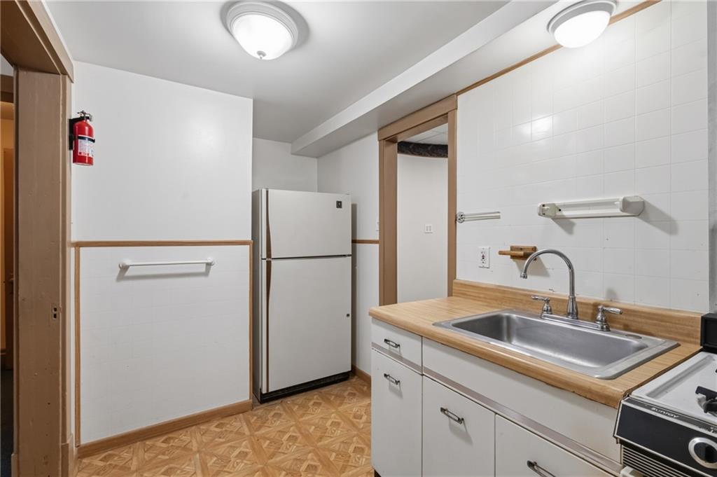 1011 Constance Street Pittsburgh, PA 15212 - Photo 33 of 45