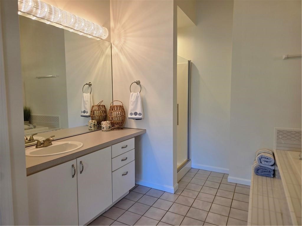 203 Dean Ridge Court Cranston, RI 02920 - Photo 21 of 27
