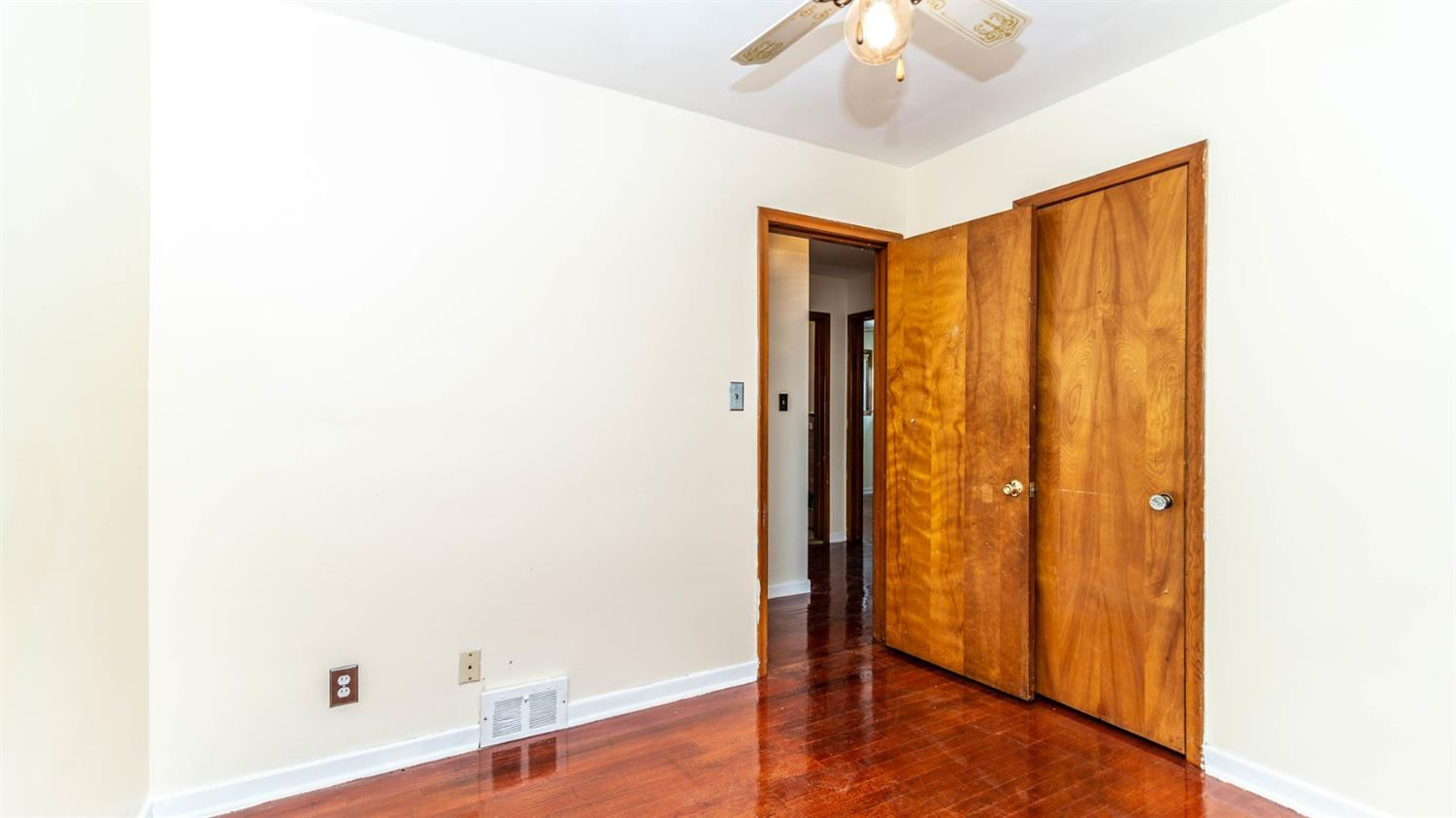 8939 Allen Road Allen Park, MI 48101 - Photo 16 of 28 Photo 16