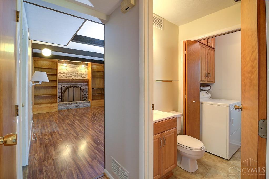4067 Riggs Road Oxford, OH 45056 - Photo 13 of 17 Laundry on 1st floor / Next to Kitchen ( Washer & Dryer Stay )