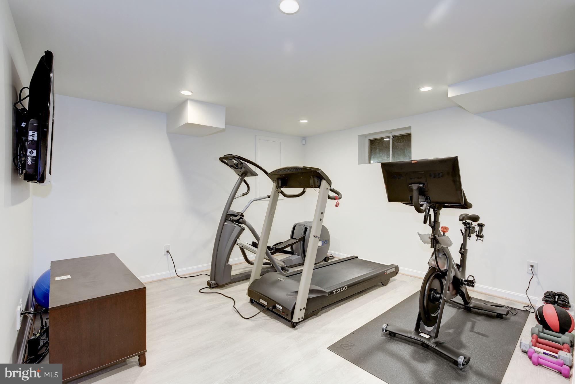 5802 Greentree Road Bethesda, MD 20817 - Photo 20 of 29 Recreation Room