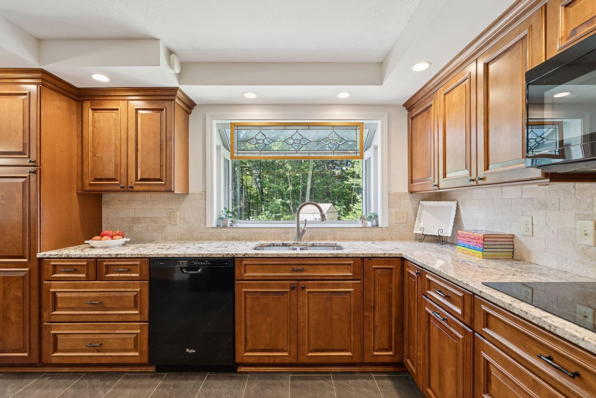 56 2 Rod Road Scarborough, ME 04074 - Photo 11 of 56 42_DSC09080