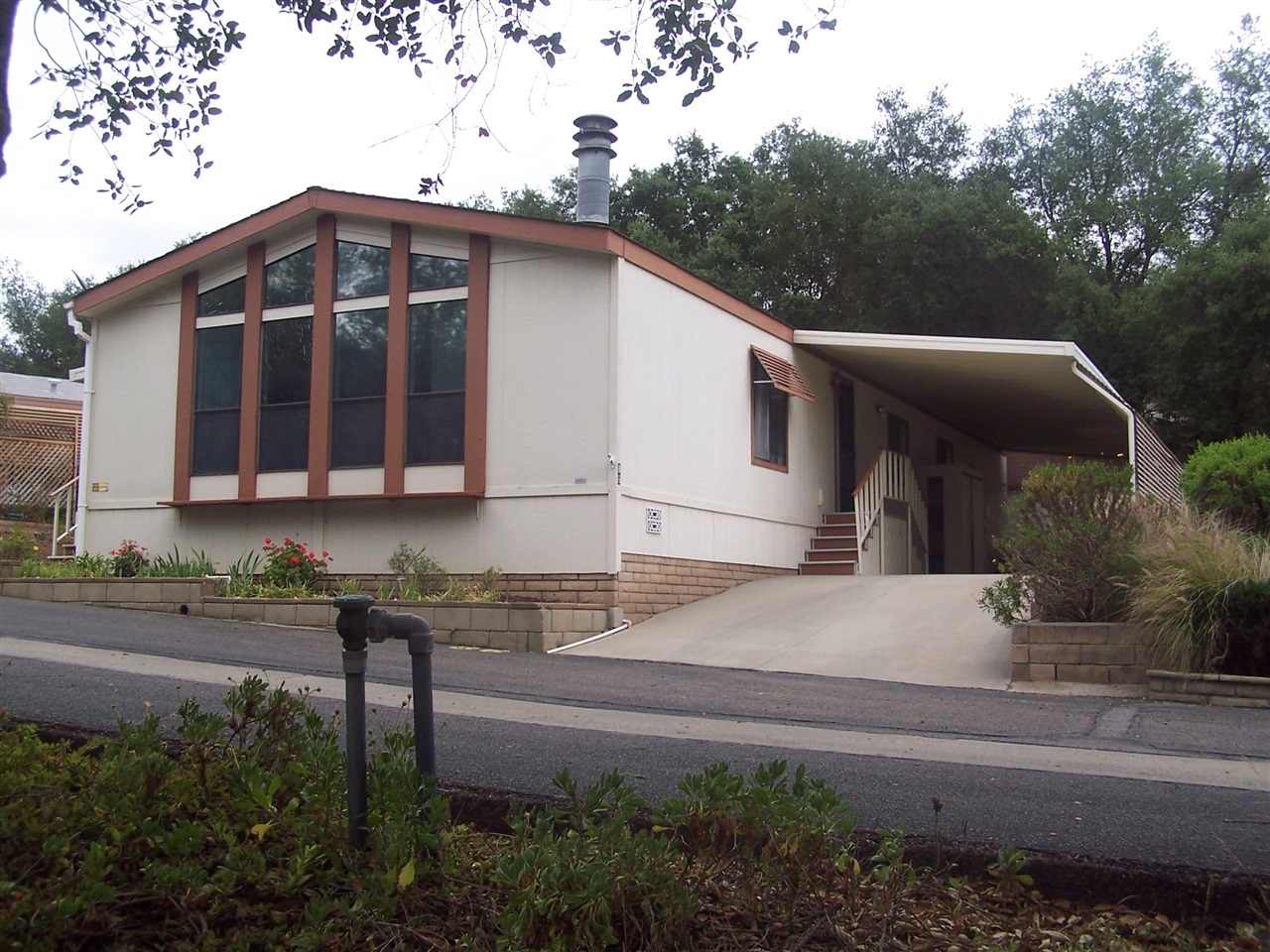 4747 Oak Crest Road, Unit 86 Fallbrook, CA 92028 - Photo 1 of 13 Gallery Image 1