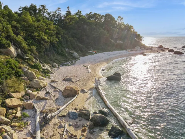 $4,800 | 270 North Street, Cutchogue, NY 11935