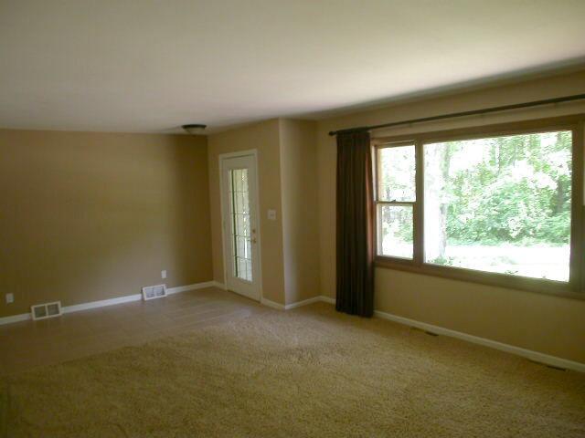 331 Roxbury Lane Battle Creek, MI 49017 - Photo 3 of 23 Additional Photo